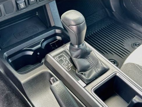 Used 2021 Toyota Tacoma TRD Off-Road AWD/4WD image 13