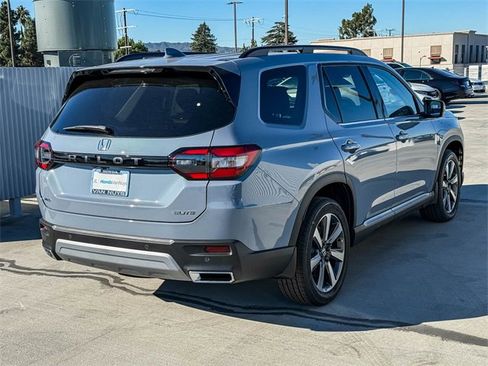 New 2025 Honda Pilot Elite image 5