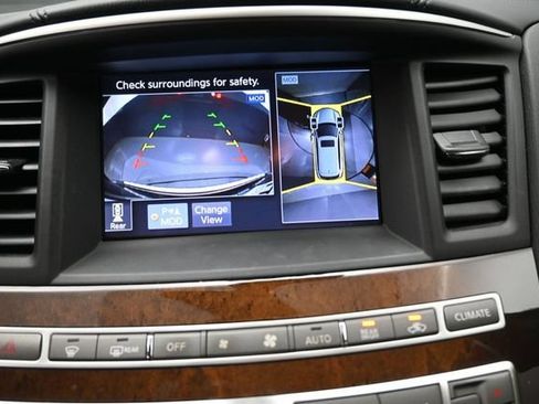 Used 2017 INFINITI QX60 FWD w/ Deluxe Technology Package image 3