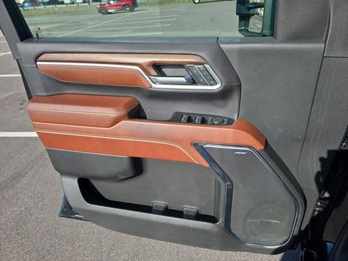 Used 2024 GMC Sierra 2500 Denali Ultimate w/ Max Trailering Package image 27