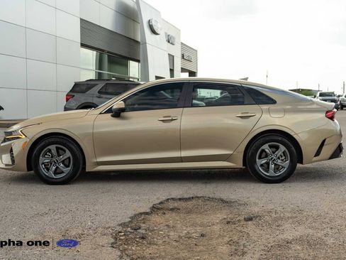 Used 2022 Kia K5 LXS FWD image 10