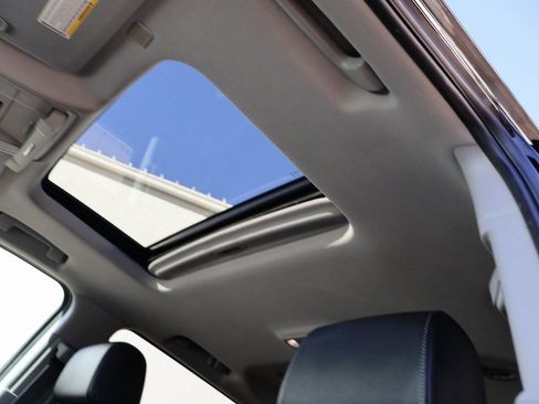 Used 2020 Chevrolet Tahoe LT image 44