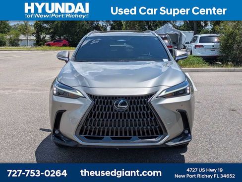 Used 2024 Lexus NX 250 FWD w/ Towing Package (2000 Lbs) image 8