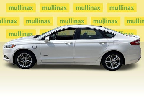 Used 2015 Ford Fusion Energi Titanium w/ Driver Assist Package FWD image 11
