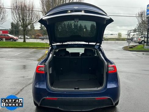 Used 2021 Tesla Model Y Performance image 7