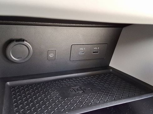 New 2025 Nissan Pathfinder SL image 16