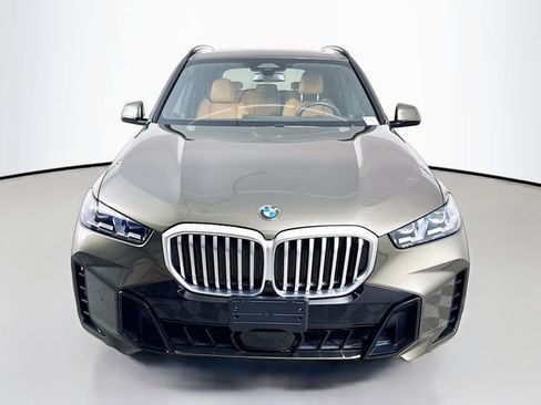 Used 2024 BMW X5 sDrive40i w/ M Sport Package image 2