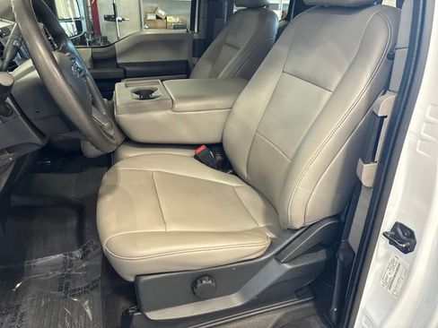 Used 2021 Ford F550 4x4 SuperCab Super Duty w/ Power Equipment Group image 25