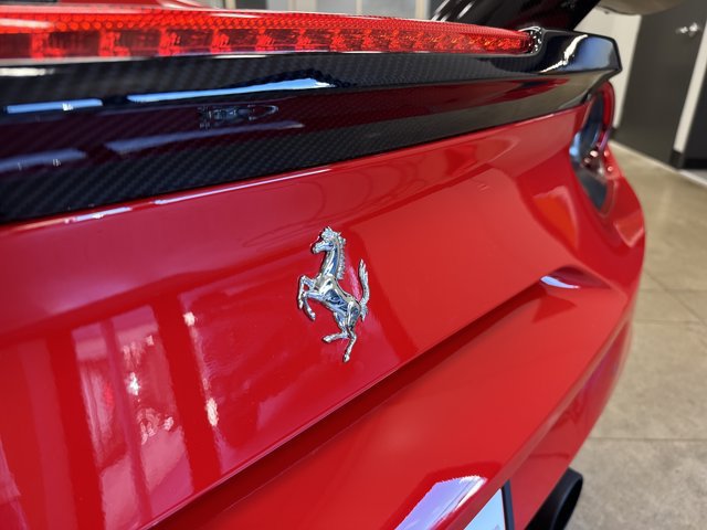 Used 2018 Ferrari 488 Spider RWD image 23