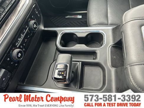 Certified 2022 Chevrolet Silverado 1500 LTZ AWD/4WD image 17