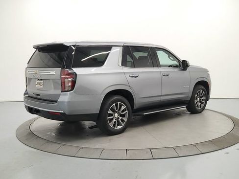 Used 2023 Chevrolet Tahoe LT w/ Luxury Package RWD image 8