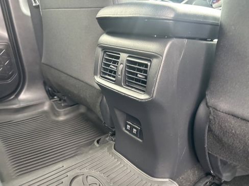 Used 2020 Toyota RAV4 XLE image 19