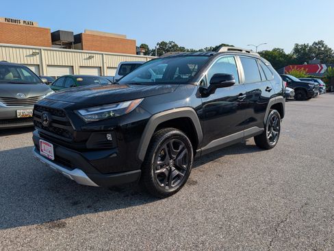 Used 2024 Toyota RAV4 Adventure AWD/4WD image 7