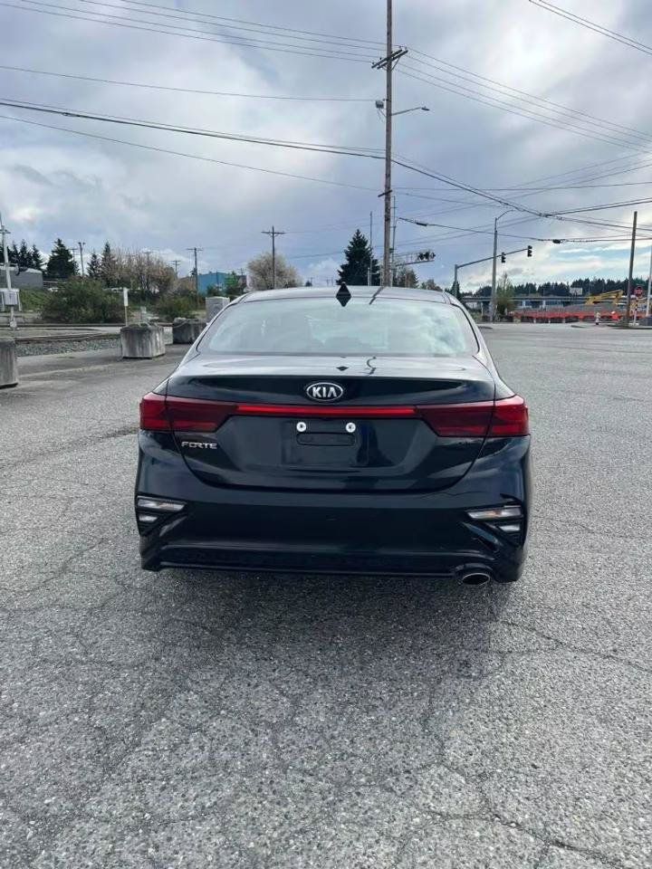 Used 2021 Kia Forte LXS FWD image 6