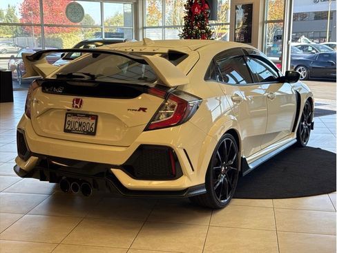 Used 2019 Honda Civic Type R image 5