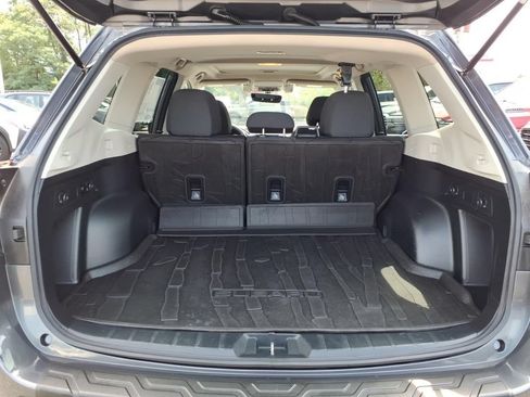 Used 2020 Subaru Forester Premium AWD/4WD image 19