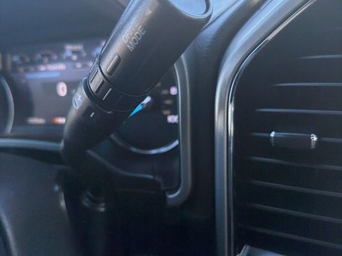 Used 2022 Ford F350 Platinum w/ FX4 Off-Road Package image 26