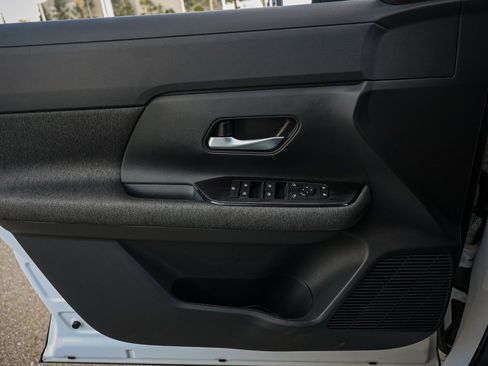 New 2026 Nissan Kicks SV image 23