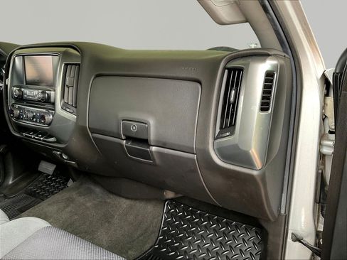 Used 2018 Chevrolet Silverado 1500 LT w/ All Star Edition AWD/4WD image 27