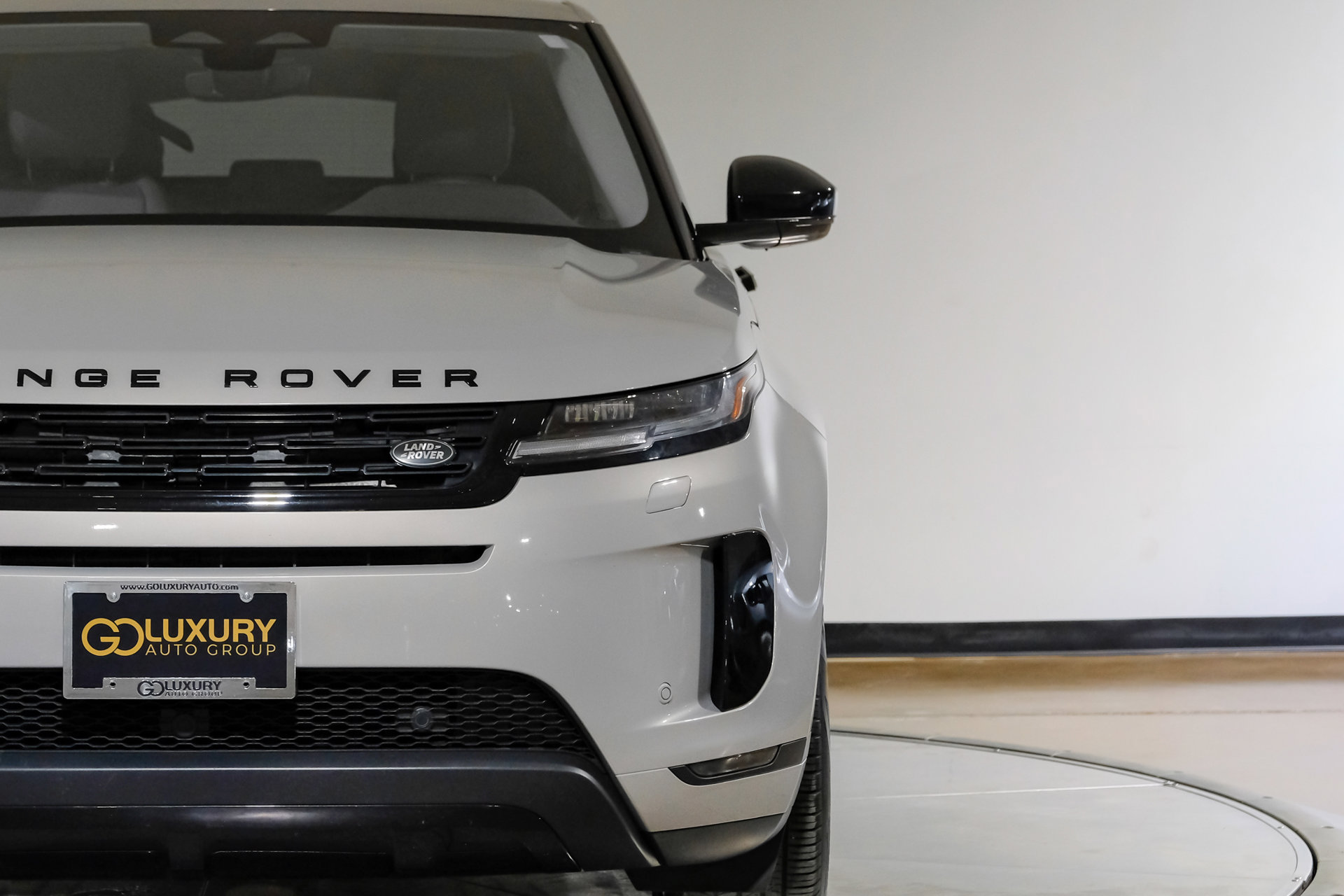 Used 2024 Land Rover Range Rover Evoque S AWD/4WD image 47