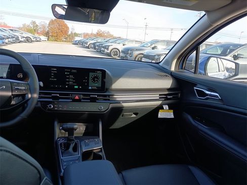 New 2026 Kia Sportage EX w/ EX Panorama Roof Package image 11
