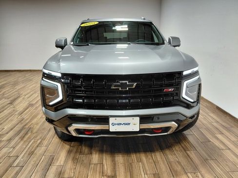 Used 2025 Chevrolet Suburban Z71 image 20