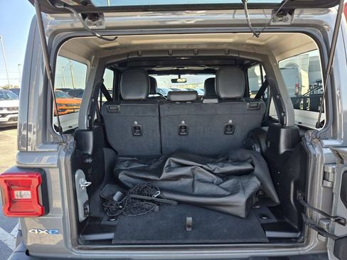 Used 2021 Jeep Wrangler Unlimited Sahara image 14