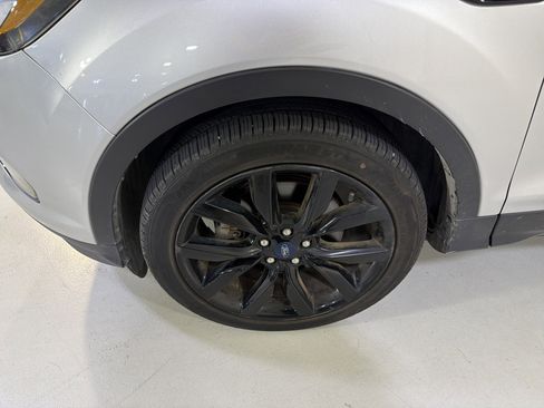 Used 2019 Ford Escape SE AWD/4WD image 13