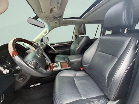 Used 2014 Lexus GX 460 Luxury AWD/4WD image 9