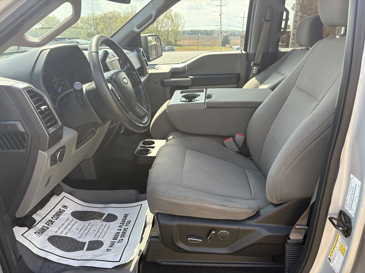 Used 2017 Ford F150 XLT w/ Equipment Group 302A Luxury AWD/4WD image 6