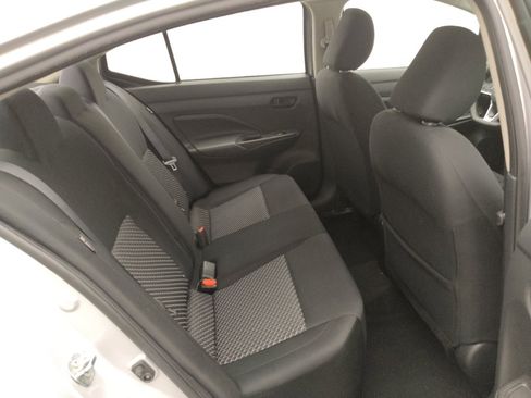 Used 2022 Nissan Versa S FWD image 19