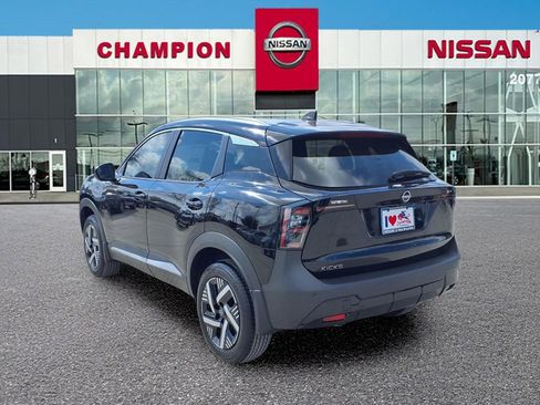 New 2026 Nissan Kicks SV FWD image 5