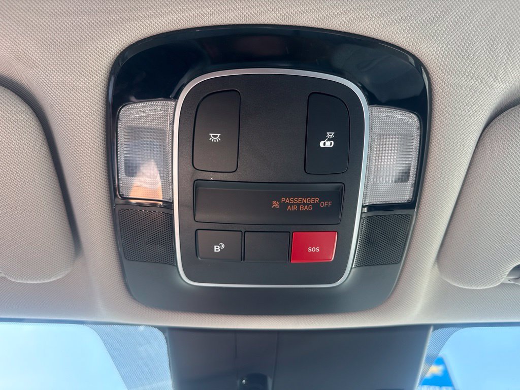 Used 2025 Hyundai Sonata SEL FWD image 26