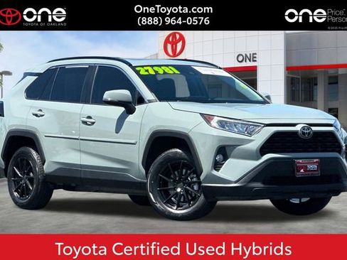 Certified 2021 Toyota RAV4 XLE w/ Convenience Package AWD/4WD image 1