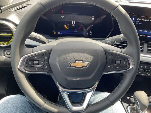 New 2026 Chevrolet Trax LT FWD image 20