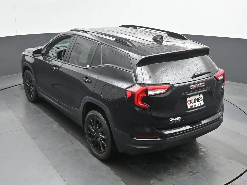 Used 2023 GMC Terrain SLE w/ Driver Convenience Package AWD/4WD image 38