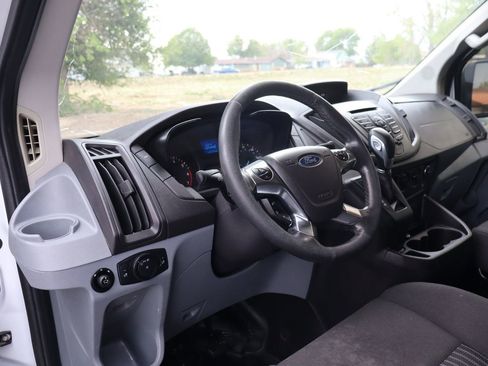 Used 2016 Ford Transit 250 130 Low Roof RWD image 17