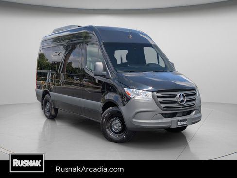 New 2025 Mercedes-Benz Sprinter 2500 image 1