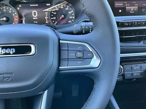 New 2026 Jeep Compass Latitude image 24