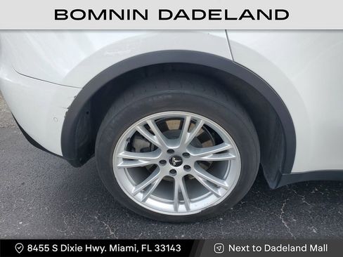 Used 2021 Tesla Model Y Long Range image 7