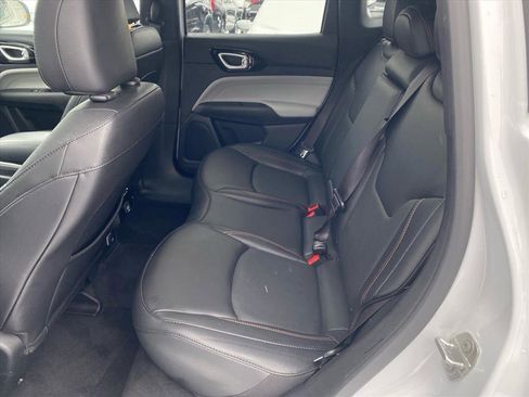 Used 2023 Jeep Compass Limited image 19