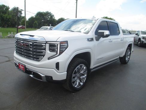 Used 2024 GMC Sierra 1500 Denali AWD/4WD image 13