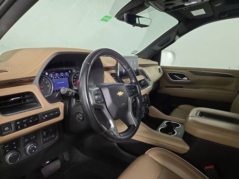 Used 2021 Chevrolet Tahoe Premier w/ Premium Package image 14