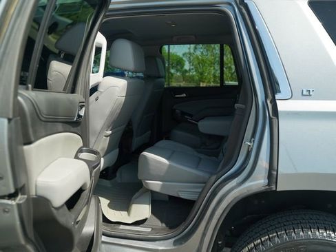 Used 2020 Chevrolet Tahoe LT w/ Luxury Package RWD image 15
