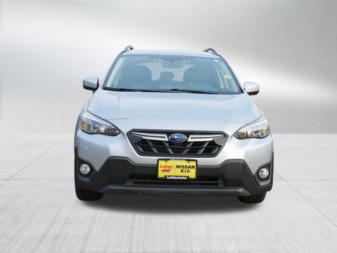 Used 2023 Subaru Crosstrek 2.0i Premium image 2