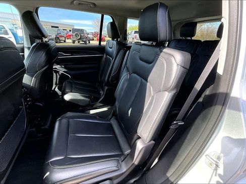 Used 2021 Jeep Grand Cherokee L Limited image 23