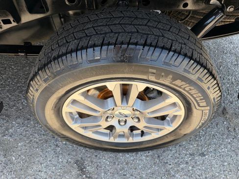 Used 2018 Ford F150 Lariat w/ Equipment Group 501A Mid RWD image 58