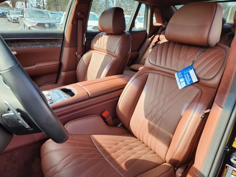 Used 2025 Genesis G90 3.5T image 8