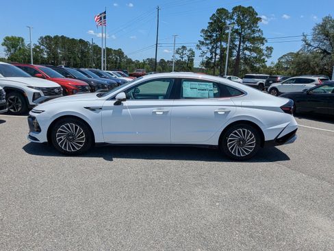 New 2025 Hyundai Sonata SEL FWD image 6