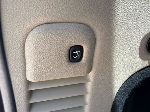 Used 2015 Jeep Grand Cherokee Limited w/ Luxury Group II AWD/4WD image 28